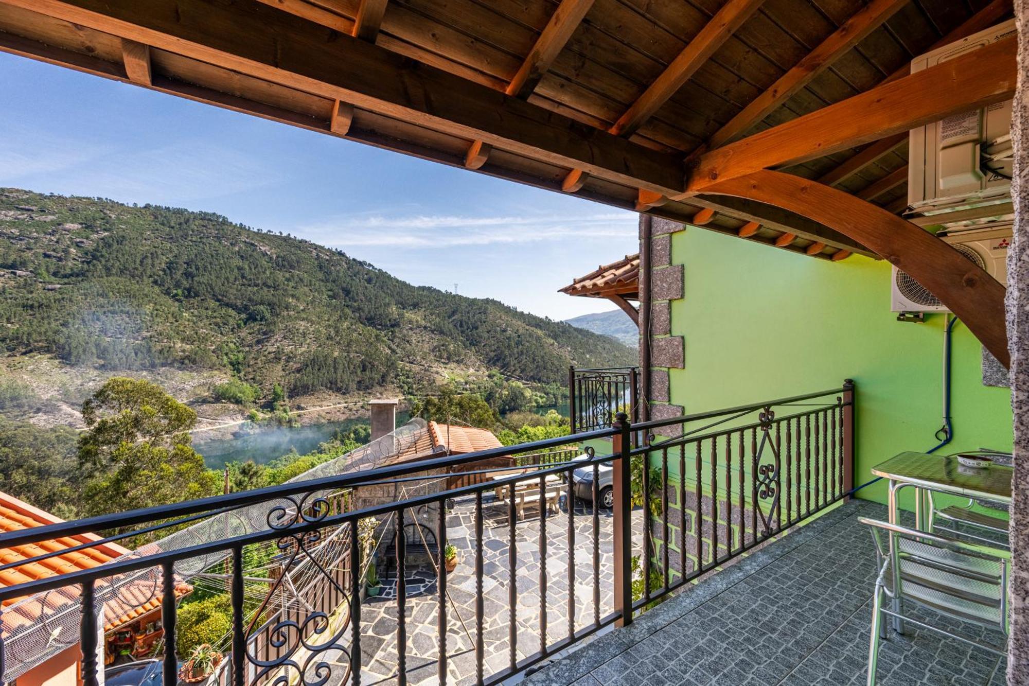 Villa Quinta Da Carvalha Geres Esterno foto